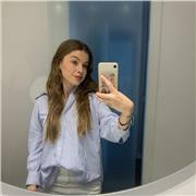 Profesora particular para niños de primaria y alumnos de secundaria de inglés. Dispongo del certificado C1 Cambridge